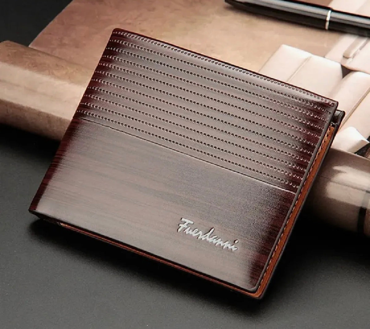 Leather Men’s Wallet – Slim & Stylish