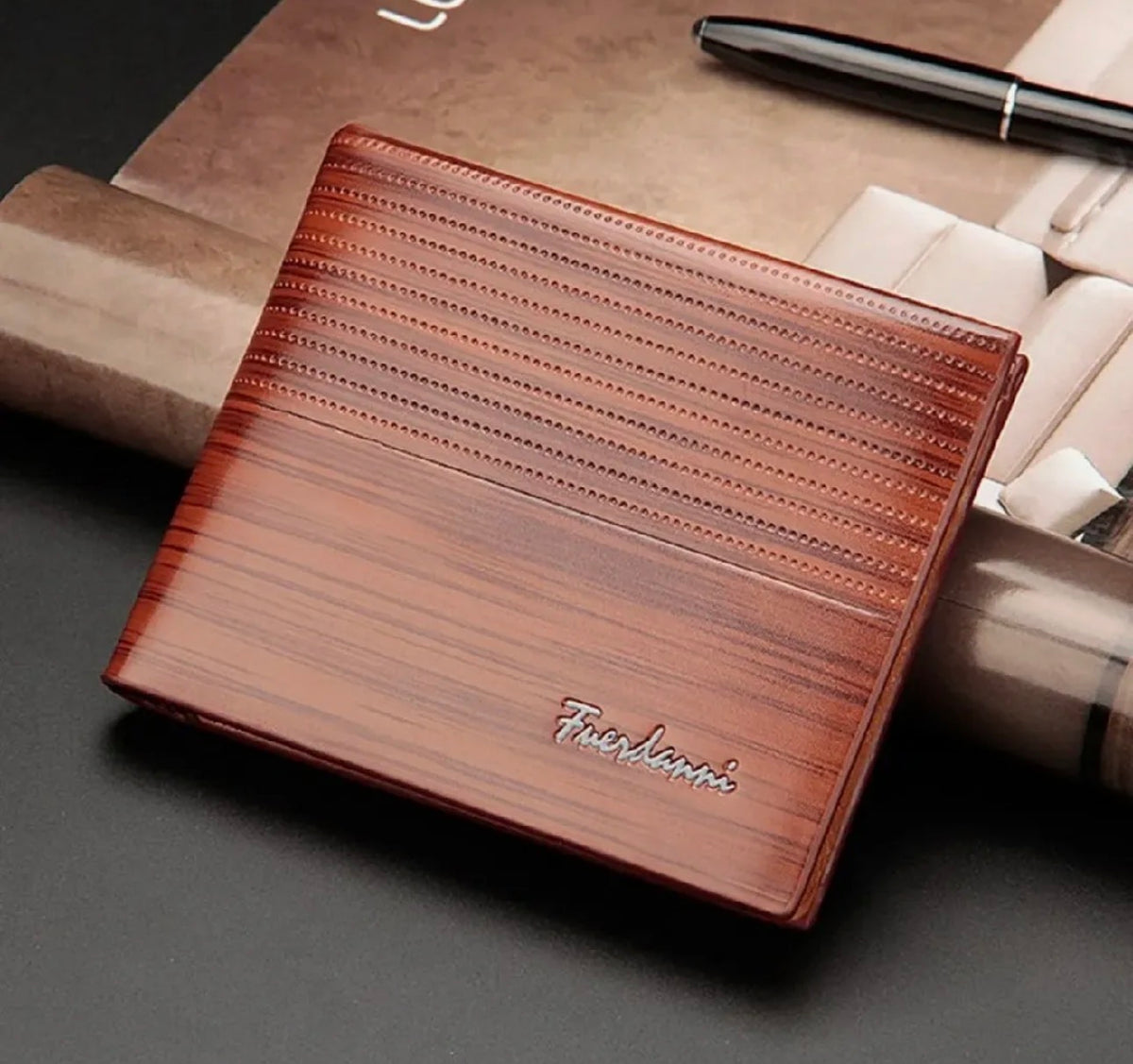 Leather Men’s Wallet – Slim & Stylish
